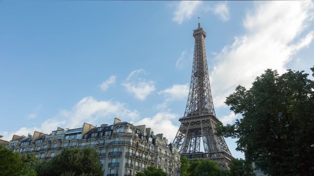 Eiffel Tower timelapse video from nearby residential area