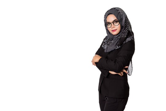 Beautiful modern asian muslim business woman looking at camera,isolated on white background with clipping path.