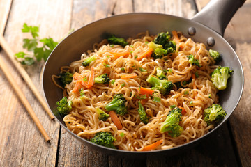 fried noodles with vegetable