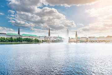 Naklejka premium Alster Lake Binnenalster panorama in Hamburg, Germany under beautiful sky
