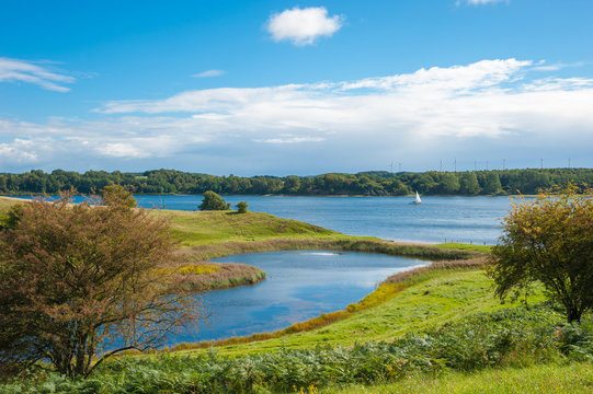 Landschaft mit St&uuml;lper Huk am Dummersdorfer Ufer in L&uuml;beck - Dummersdorf