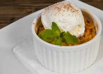 crumble dessert with vanilla ice cream