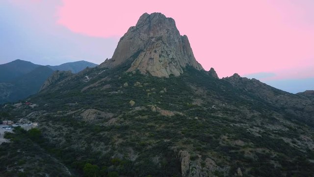 pe&ntilde;a de bernal aerial