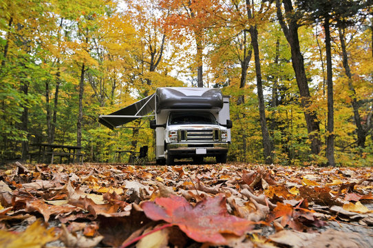 roadtrip with motorhome in Indian summer Ontario Canada