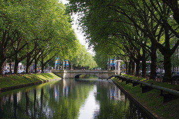 Fototapeta na wymiar デュッセルドルフ運河