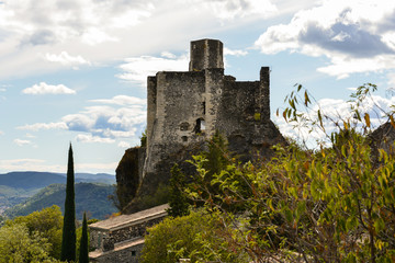 Mittelalterliche Burg Rochmaure in Frankreich