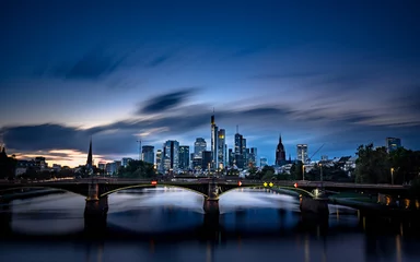 Frankfurter Skyline bei Nacht © karlibri