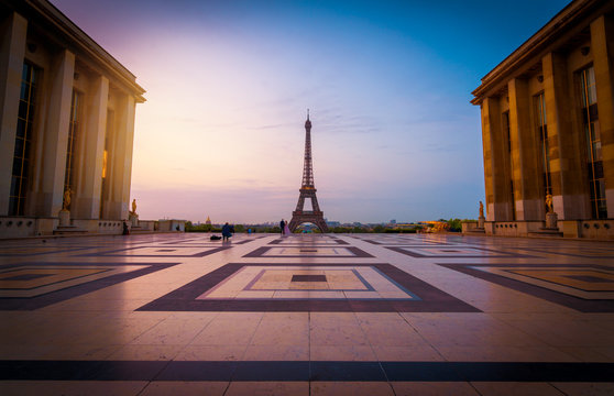 Early Morning in Paris