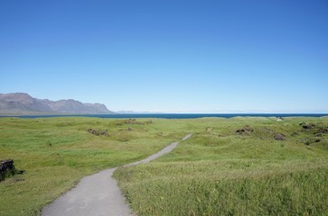 Fototapeta na wymiar Landschaft bei Hellnar im Snæfellsjökull-Nationalpark / Snaefellsnes Halbinsel, West-Island