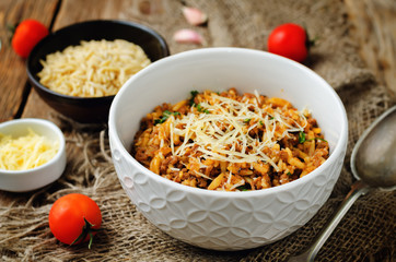 Minced meat tomato orzo