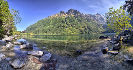 Morskie Oko lake in the Tatra Mountains, Zakopane, Poland © sanzios
