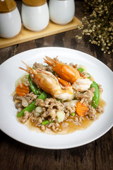 Shrimp fried mixed vegetables with oyster sauce pork dishes Thailand to worldwide attention. Easy to cook Can eat anywhere