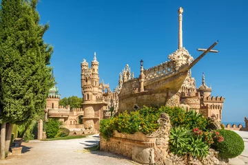 Crédence de cuisine en verre imprimé Château Vue sur le château de Colomares à Benalmadena, dédié à Christophe Colomb - Espagne