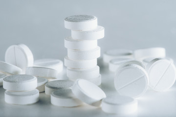 round white tablets