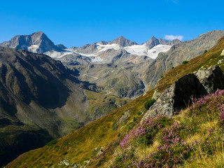 Naklejka na ściany i meble Stubaier Alpen in Tirol
