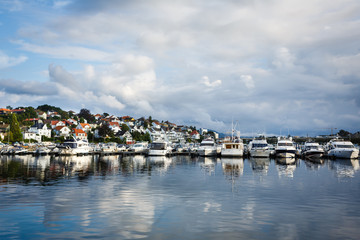 Fototapeta na wymiar Boats in the bay of Stavanger