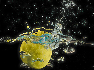 A lemon splash