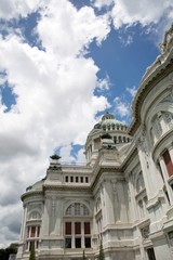Obraz premium Ananta Samakhom Throne Hall at Bright Blue Sky