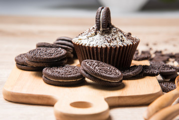 Chocolate cookie and cupcake