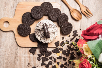 Chocolate cookie and cupcake