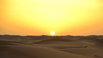 Fototapeta na wymiar Sunset in Sahara desert - Morocco