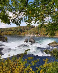 Der Rheinfall bei Schaffhausen