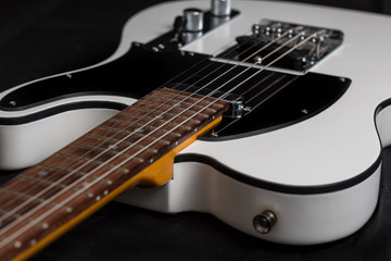 Obraz na płótnie Canvas Nahaufnahme einer E-Gitarre im Telecaster Stil