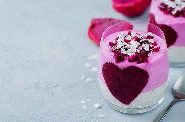 Greek yogurt pitaya Chia seeds parfait