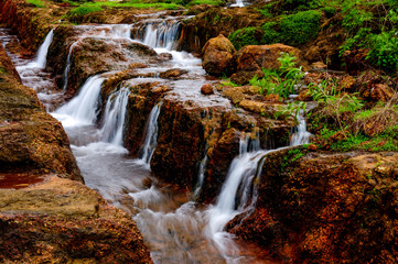 Naklejka premium waterfall thivim