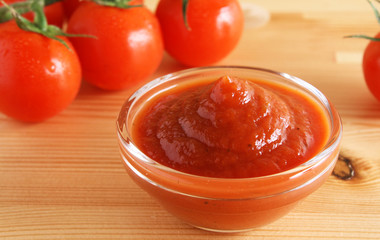 Tomato sauce ketchup tomatoes rosemary