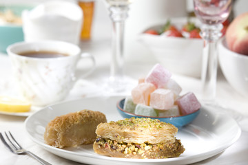 Black tea with baklava