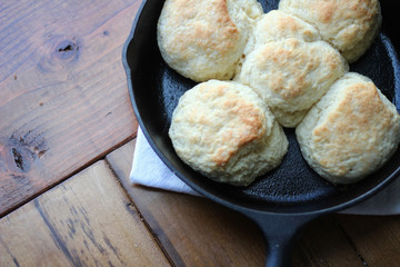 Biscuits in Cast Iron