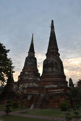 Fototapeta premium The view around Ayutthaya Historical park, Thailand. It's a UNESCO world heritage, filled by temples and Buddha statues