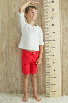 Measuring the growth of a child 