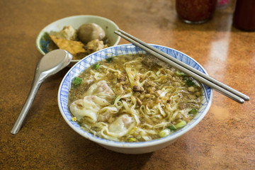 wonton noodles