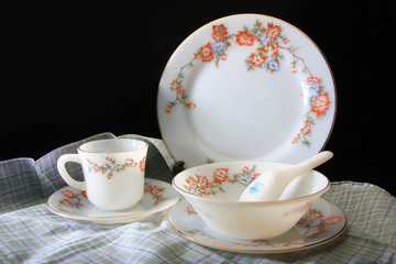 Antique crockery set , set of tableware