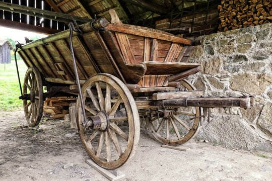 Old historic cart-ladder wagon