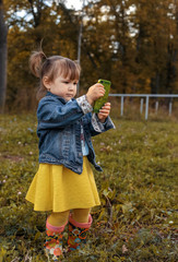 little girl with smartpone