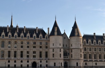 Fototapeta na wymiar The Conciergerie, famous building in Paris, medieval prison and actually used for law courts