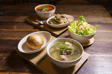 pig cartilage soup and bread