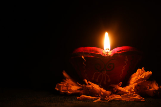 diyas for diwali