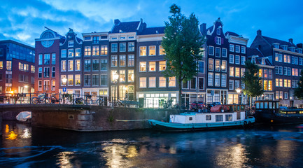 Naklejka premium Amsterdam at Dusk
