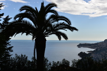フレンチリビエラの海岸線