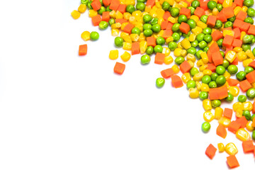 Mix of vegetable containing carrots, peas, and corn