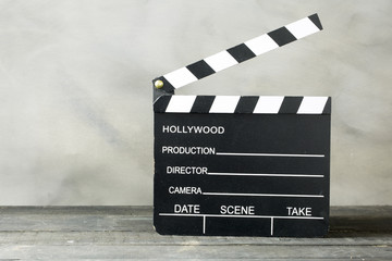Movie Clapper Board and Popcorn - obrazy, fototapety, plakaty