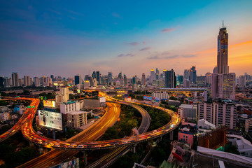 Fototapeta na wymiar Aerial view of Bangkok building and Express ways