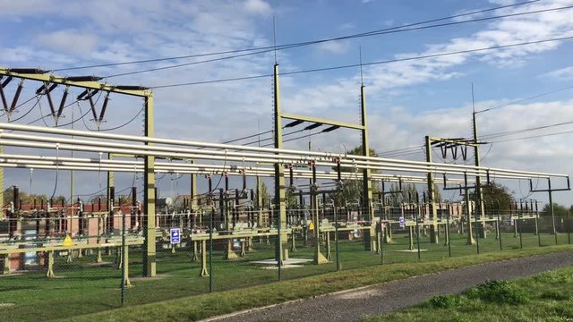 Umspannwerk, Elektrizit&auml;t
