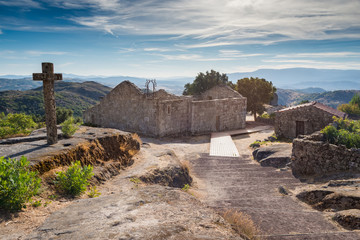 Medieval church ruin in Sortelha, Portugal © Analisisgadgets
