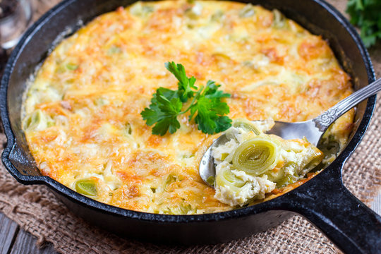 Baked leeks with cheese
