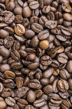 Roasted coffee beans background